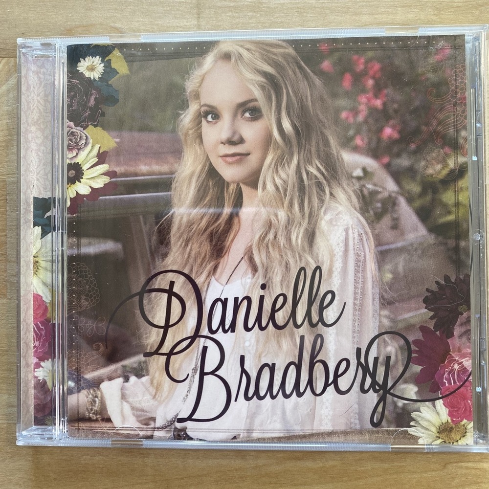 Danielle Bradbery – Danielle Bradbery CD 2013 Debut Album Country Republic - Picture 1 of 3